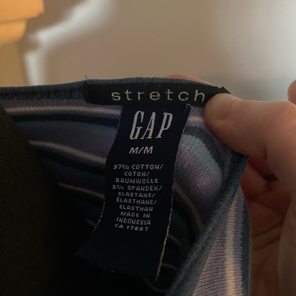 Gap Striped Long Sleeve - Picture 2 of 4